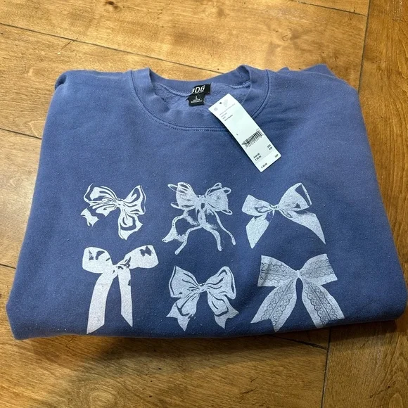 Women’s Navy Sweater with Bow Design from Urban Outfitters - Picture 6 of 6
